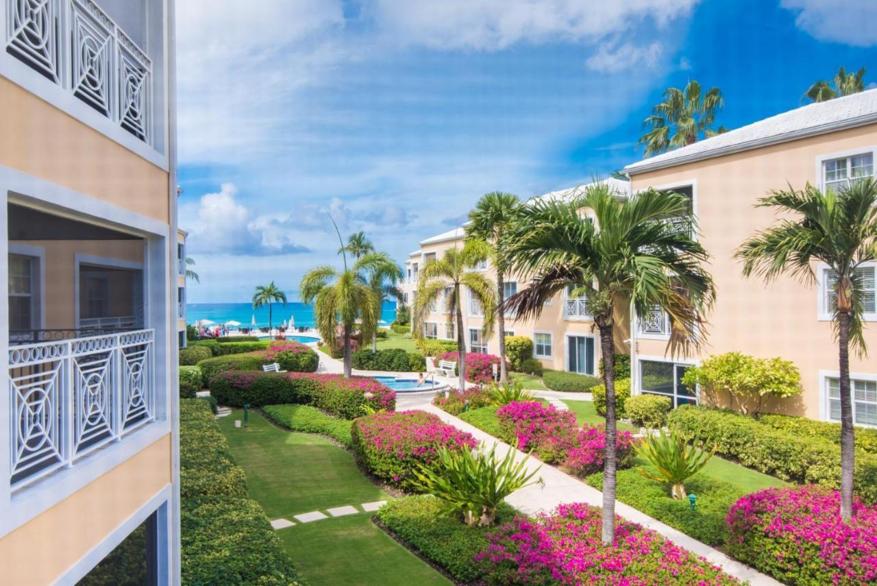 Regal Beach Club Джордж Таун Екстериор снимка